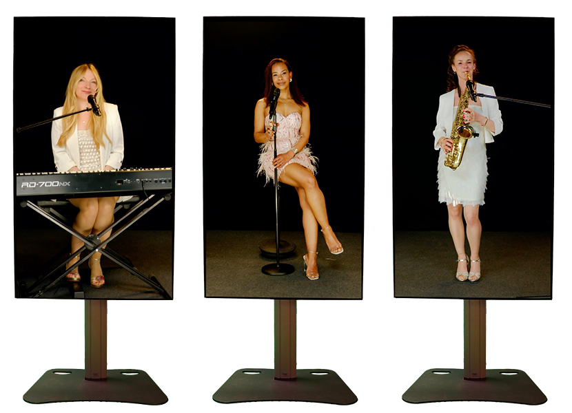 Monitor-Band-_-3Displays-mit-3-Musikerinnen